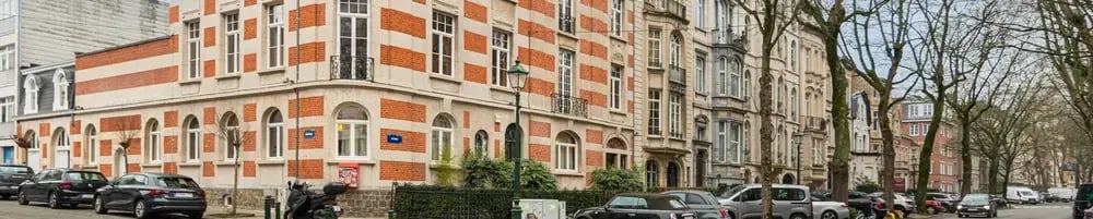 cohabs-house-moliere325-0012-coliving-brussels-outside-building-facade
