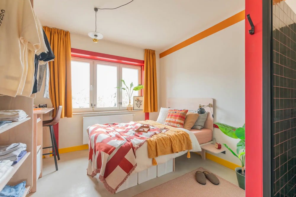 cohabs-house-bonnevoie111-0003-coliving-luxembourg-staged-bedroom-lifestyle-interiordesign-hero