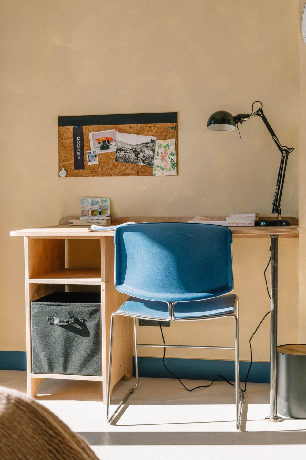 cohabs-house-camas51-02151-coliving-marseille-staged-bedroom-lifestyle-interiordesign-vertical-vertical-hidden