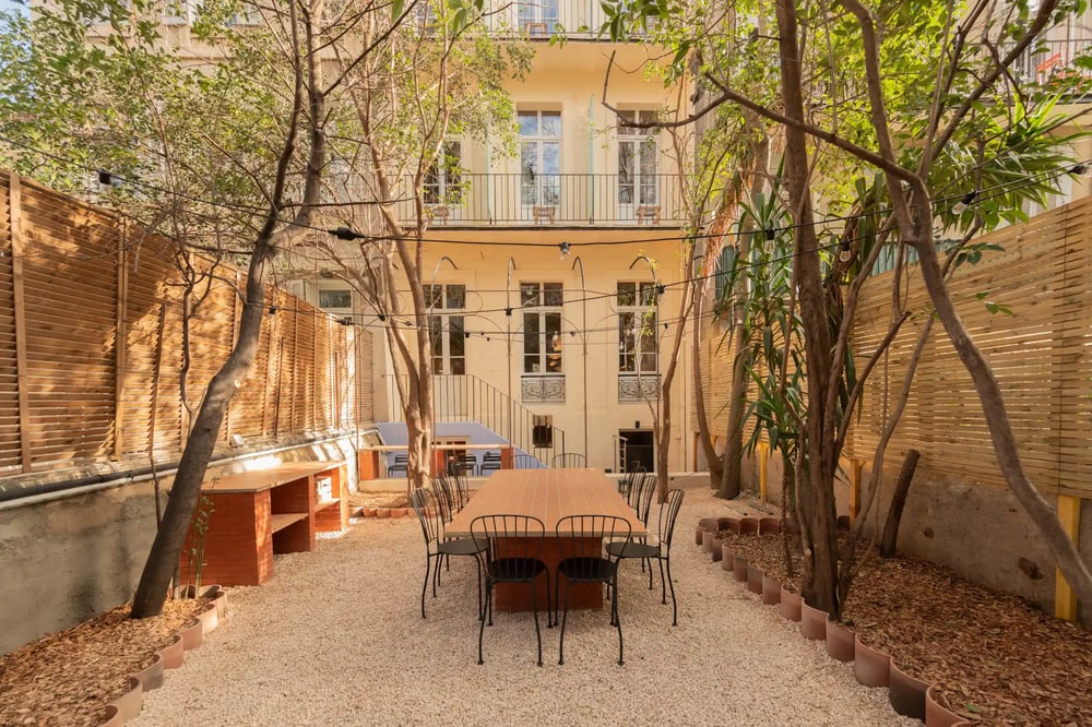 cohabs-house-chartreux43-0132-coliving-marseille-shared-terrace-garden-exterior-virtual-tour
