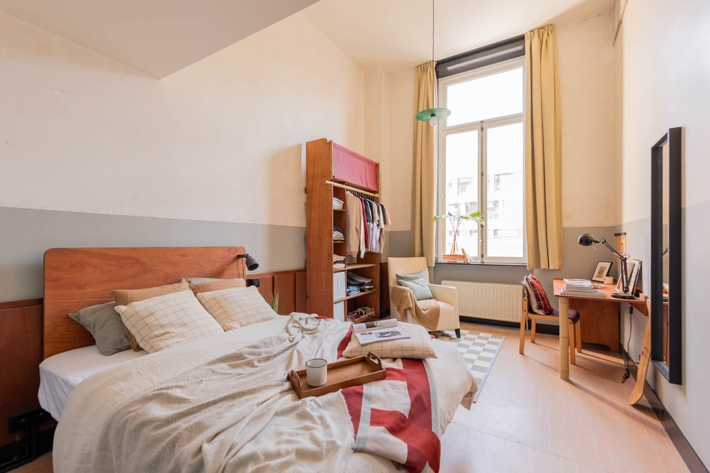 cohabs-house-passagedunord19-20807-coliving-brussels-unit_2-staged-bedroom-lifestyle-interiordesign